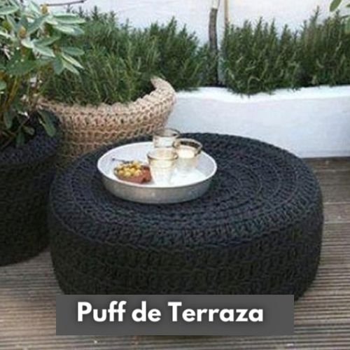 mobiliario puffs de ratan para terraza